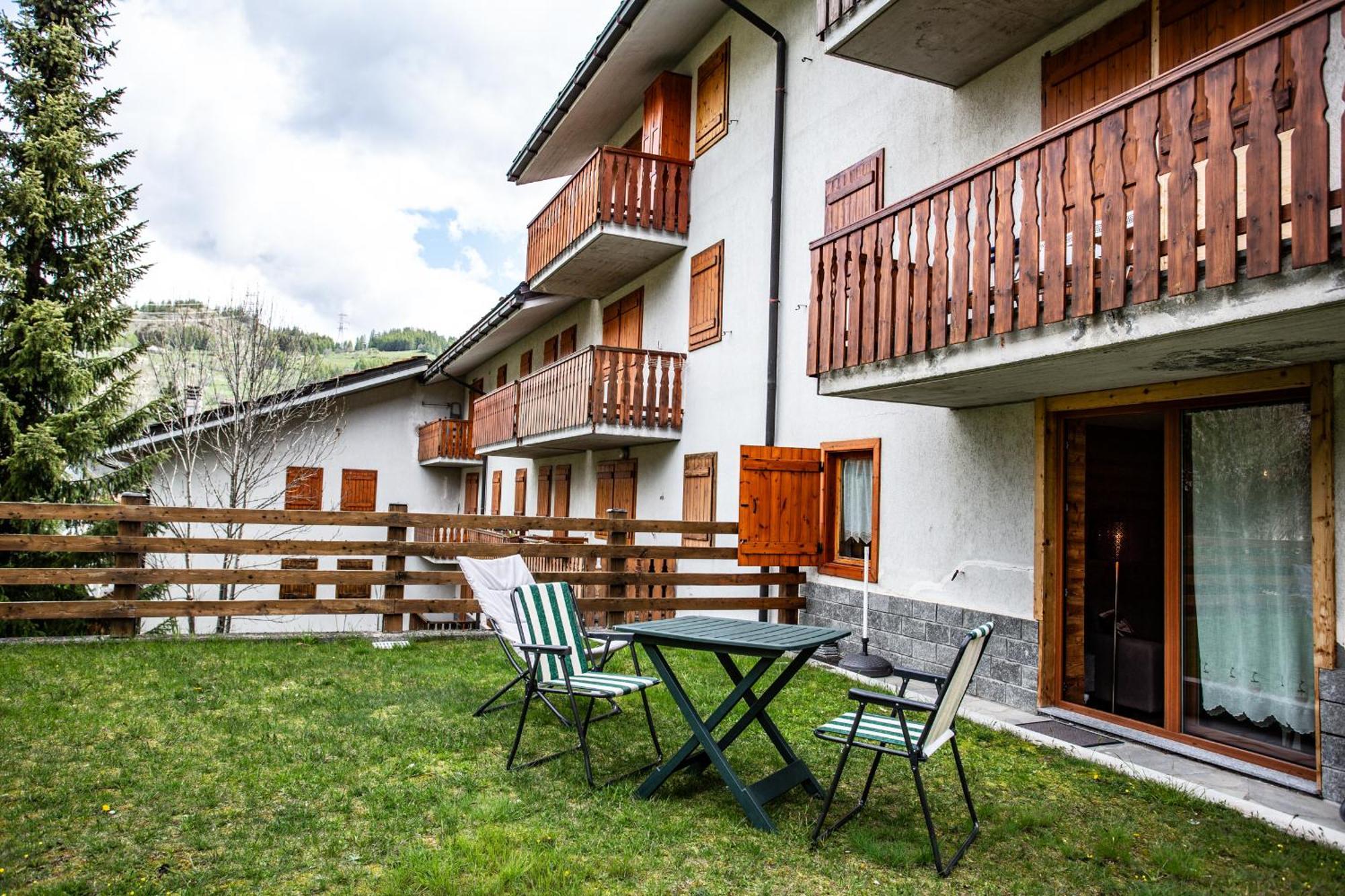 La Casa Di Matilde - Trilocale Vicinissimo Alle Piste Da Sci Ла-Тюйль Экстерьер фото